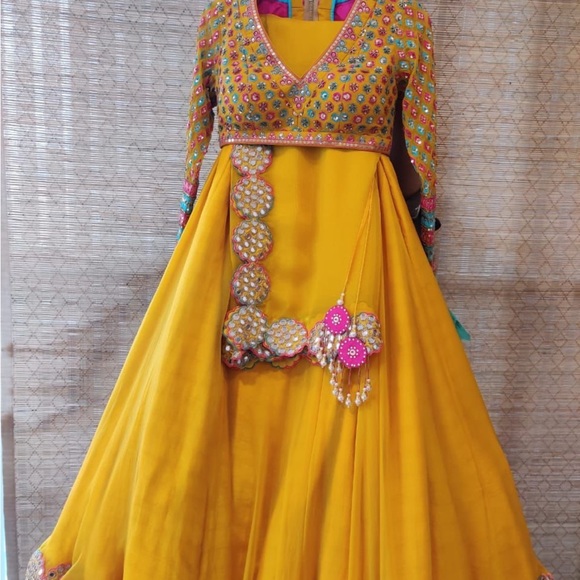 Vvani Vats Mustard Embroidered Lehenga - Picture 5 of 5